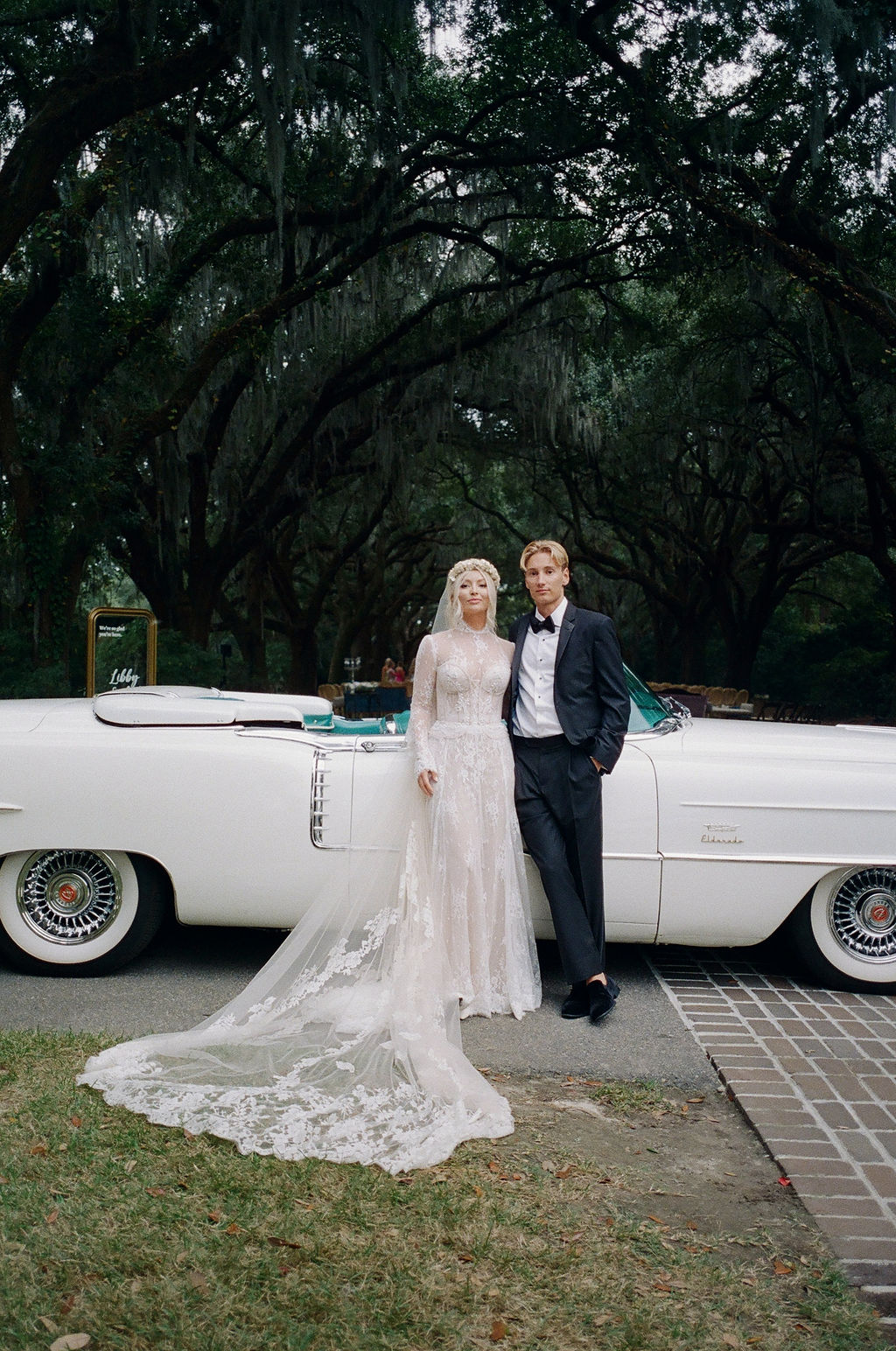 Libby and Nick featured wedding cover photo